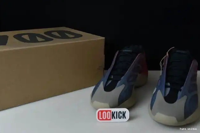 hype V3 Yeezy Fade GW1814 Adidas 700 Carbon 0528